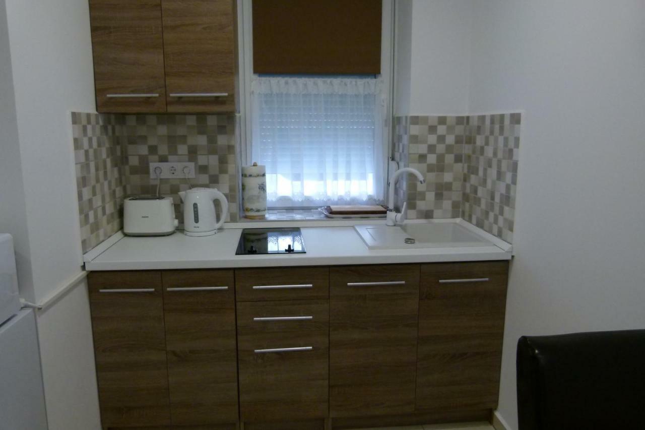 Wolf House Apartman 절러에게르세그 외부 사진