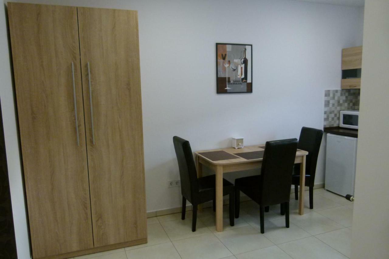 Wolf House Apartman 절러에게르세그 외부 사진