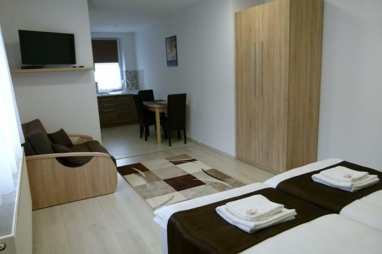 Wolf House Apartman 절러에게르세그 외부 사진