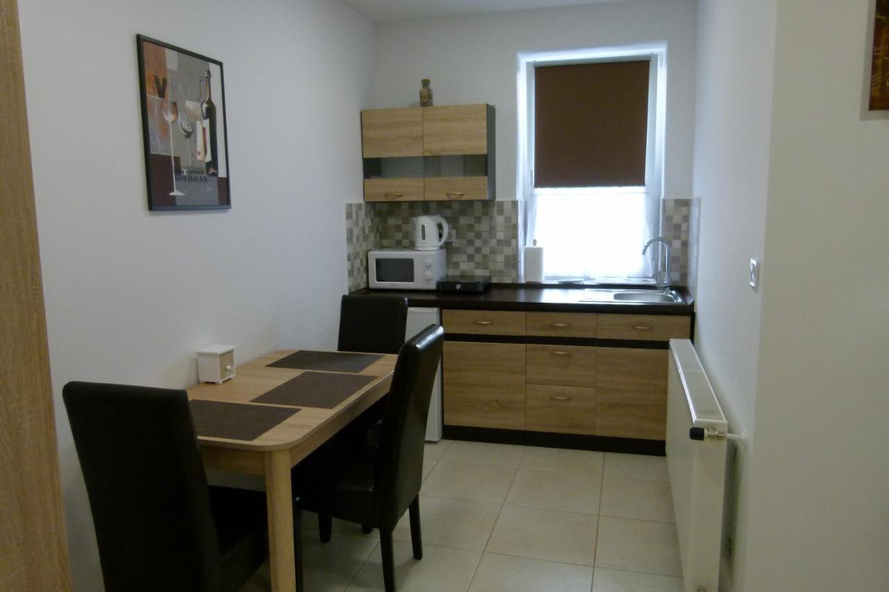 Wolf House Apartman 절러에게르세그 외부 사진