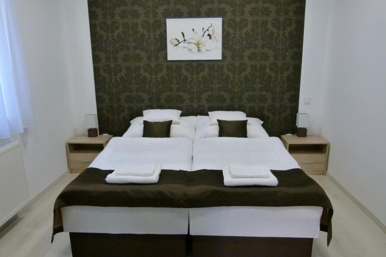 Wolf House Apartman 절러에게르세그 외부 사진